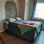 Kaski, Three-room In A Prime Location, Free Parking *