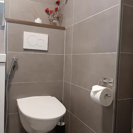 Kaski, Three-room In A Prime Location, Free Parking *