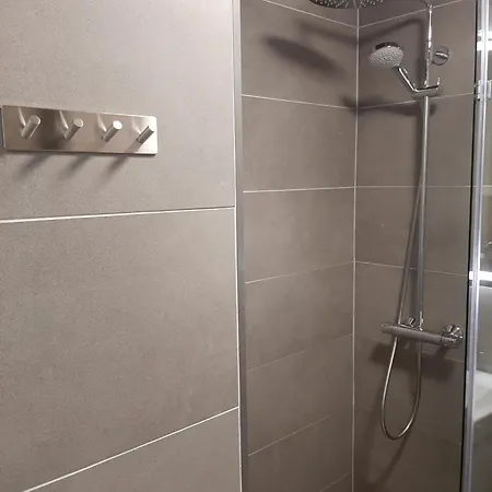 Kaski, Three-room In A Prime Location, Free Parking *